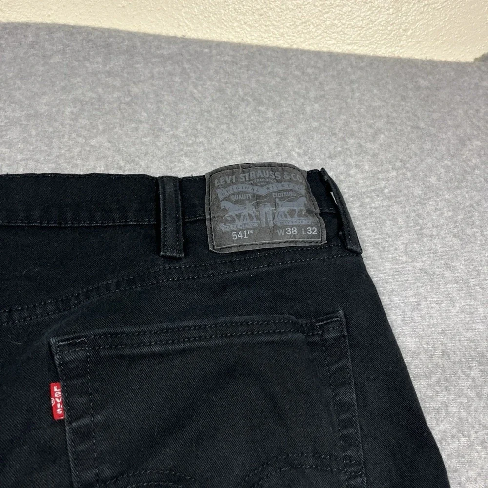 Levis Jeans Mens 38x32 (Fit 38x31) Black 541 Atheltic Fit Denim Dark Logo Cotton